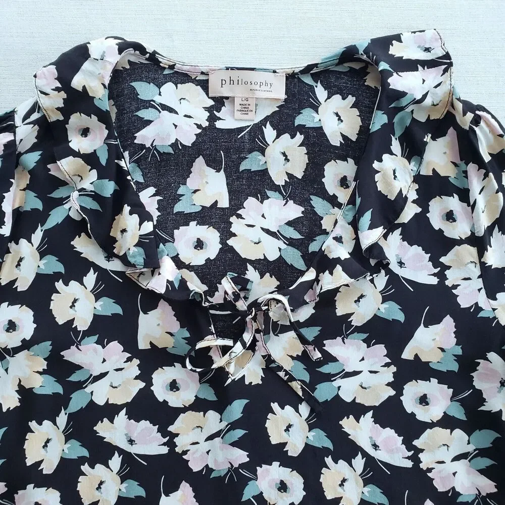 Philosophy Top Womens L Blue Floral Tie Neck Blouse Cottagecore Preppy Boho Twee